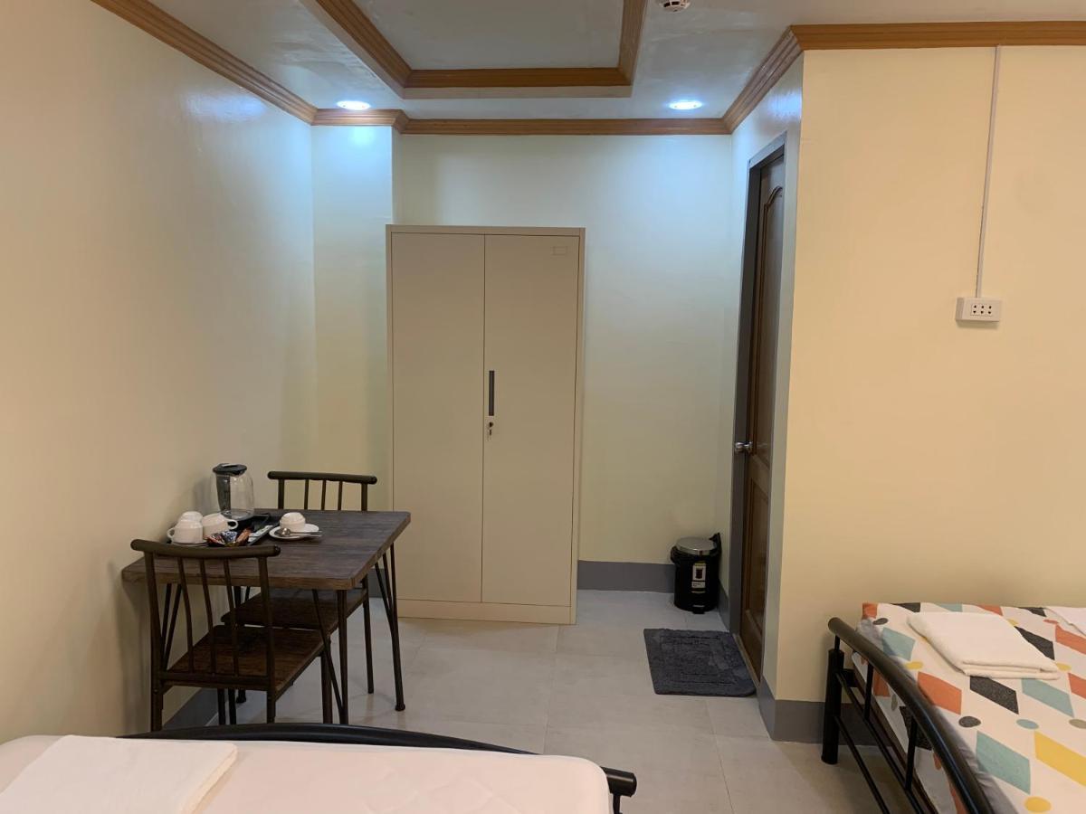 Zl Travelers Inn Batuan Luaran gambar