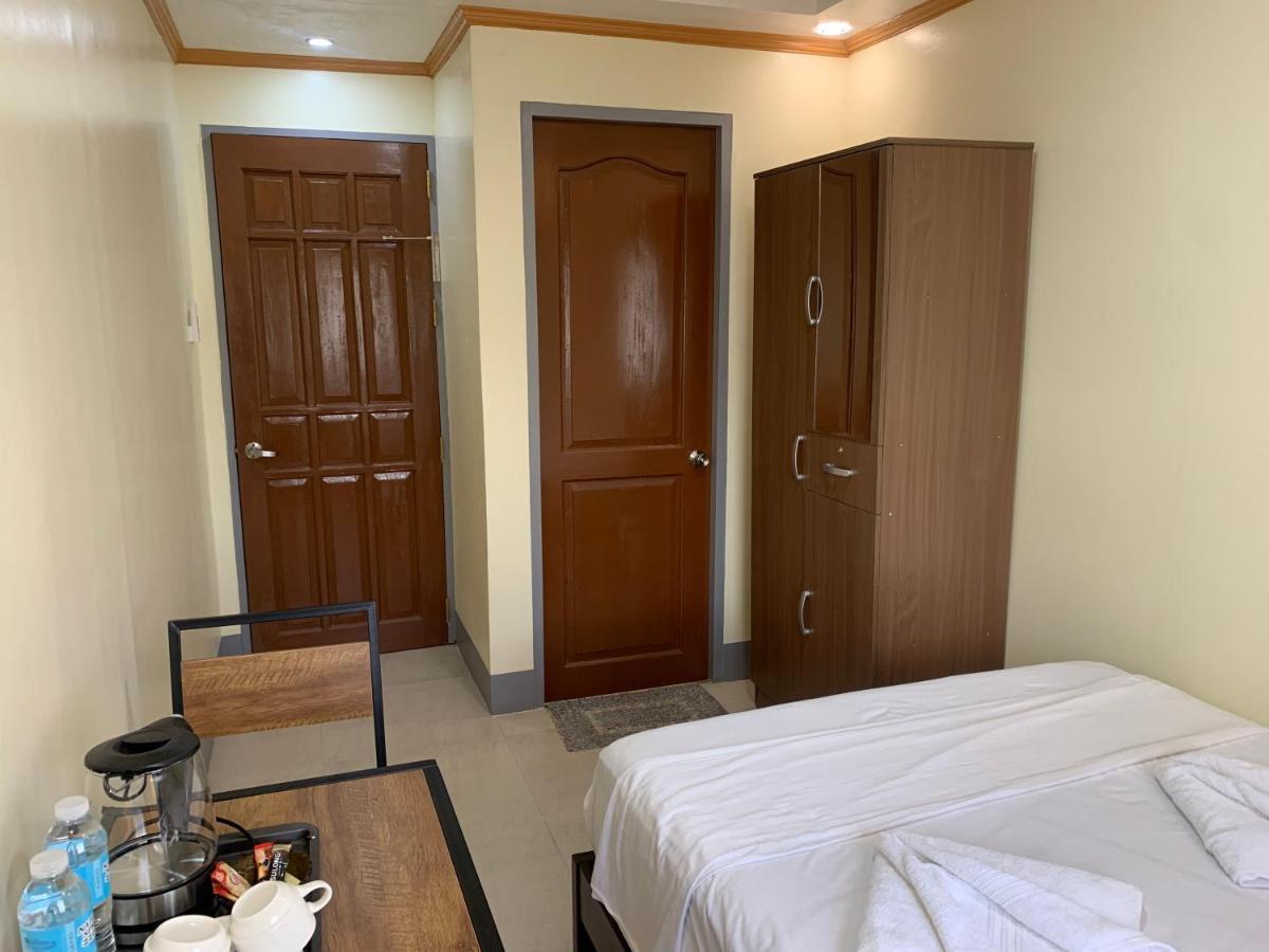 Zl Travelers Inn Batuan Luaran gambar