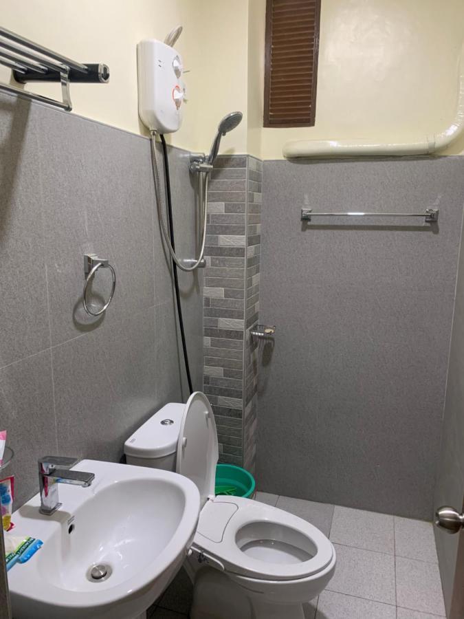 Zl Travelers Inn Batuan Luaran gambar