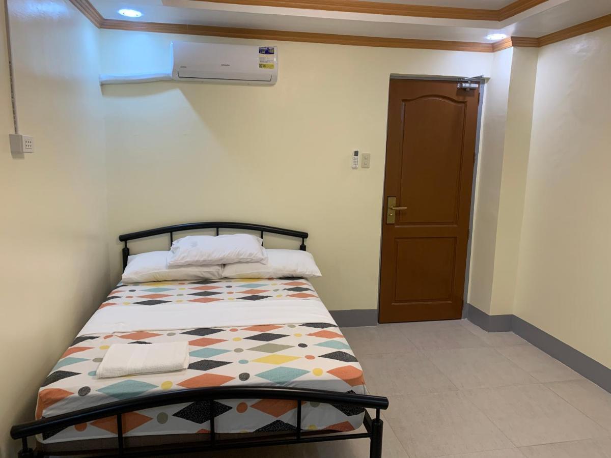 Zl Travelers Inn Batuan Luaran gambar