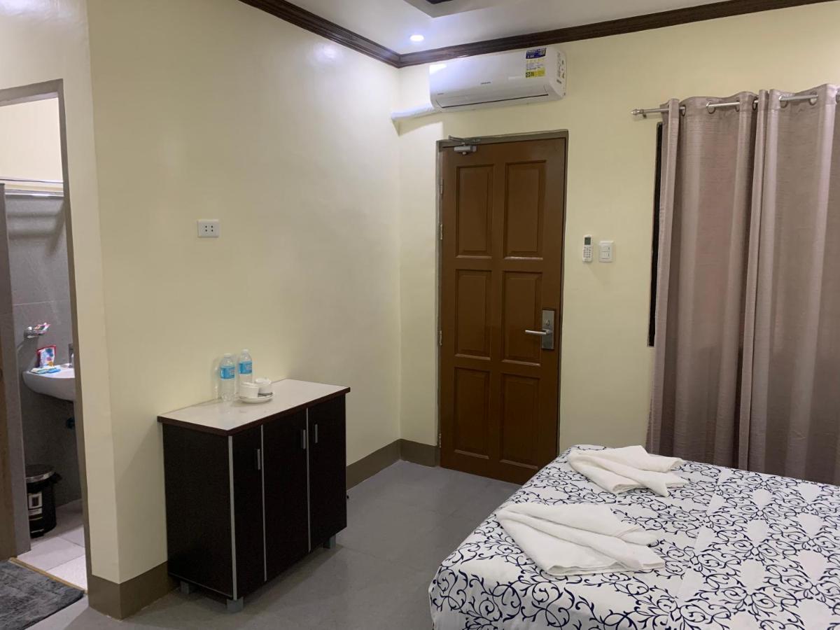 Zl Travelers Inn Batuan Luaran gambar