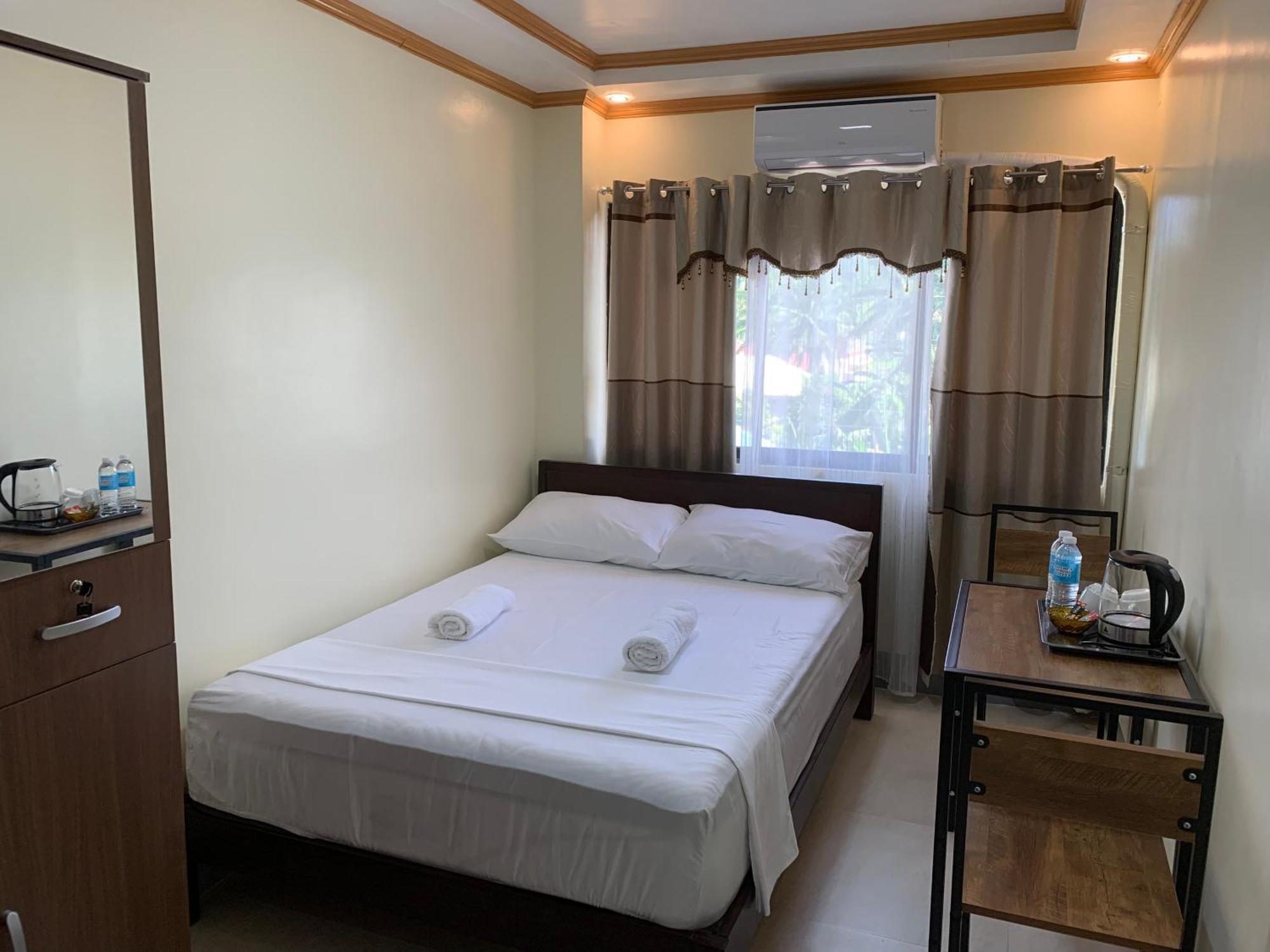 Zl Travelers Inn Batuan Luaran gambar