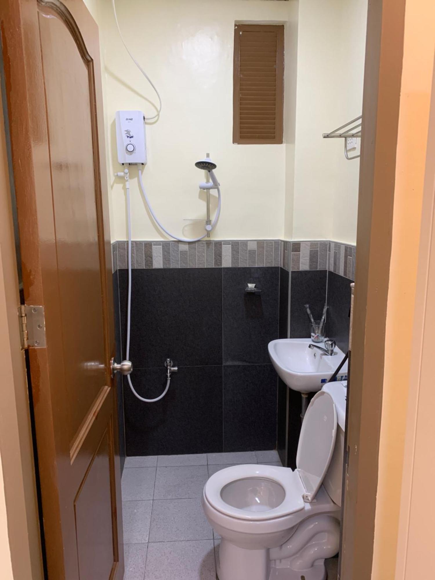 Zl Travelers Inn Batuan Luaran gambar