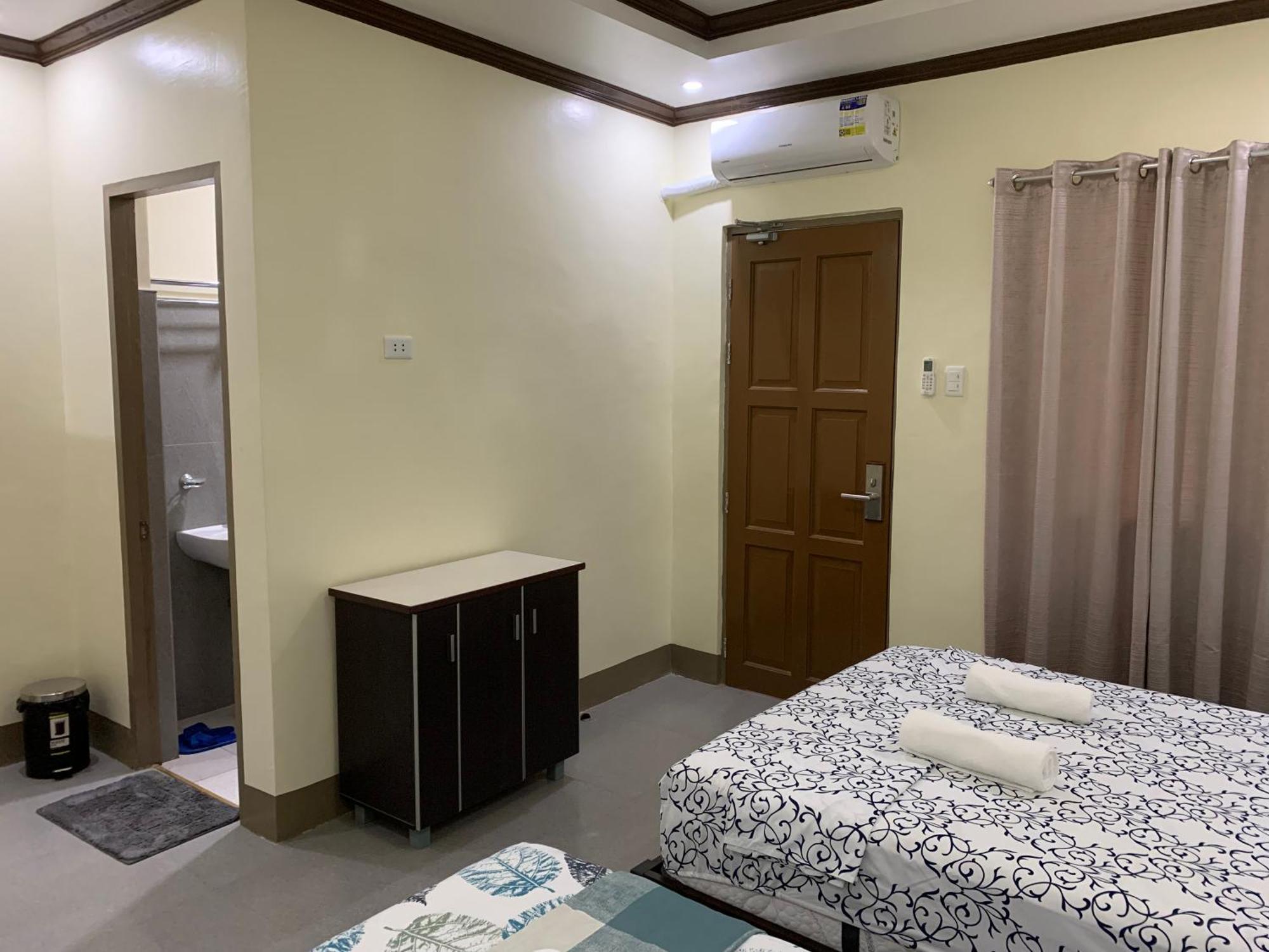 Zl Travelers Inn Batuan Luaran gambar