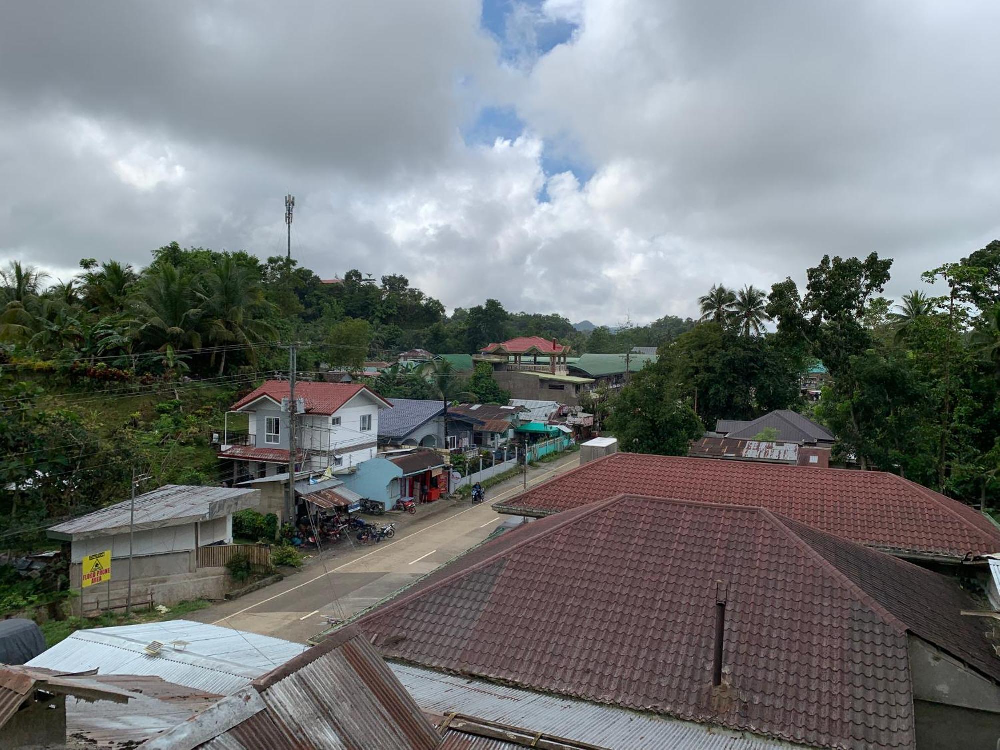 Zl Travelers Inn Batuan Luaran gambar