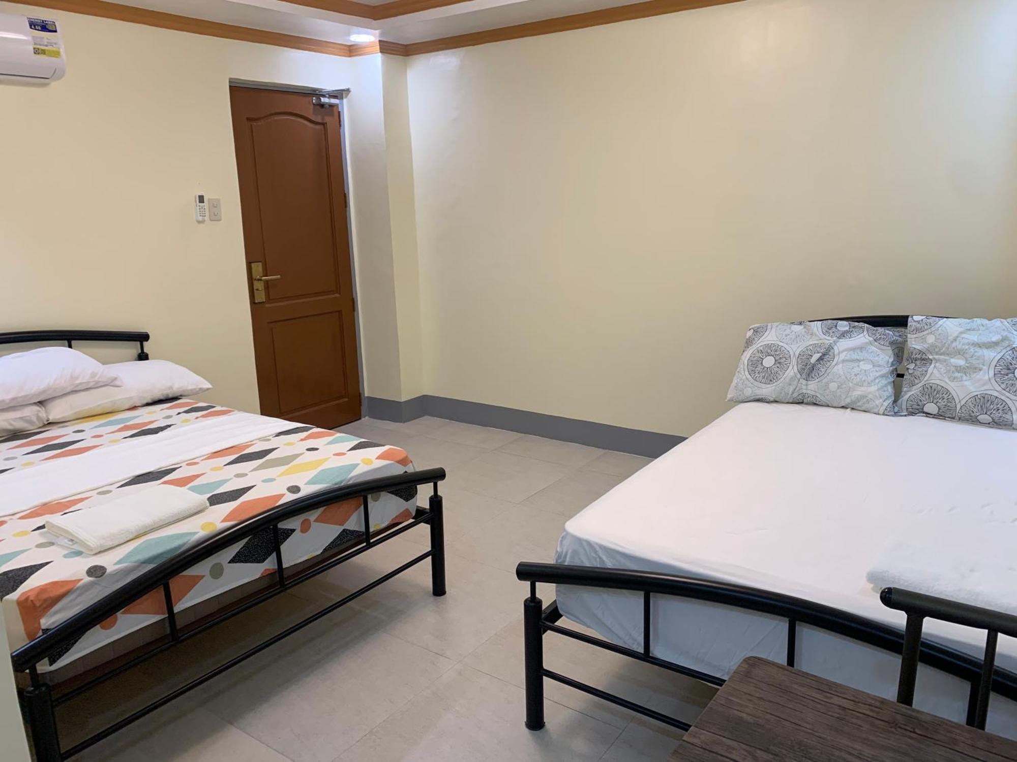 Zl Travelers Inn Batuan Luaran gambar